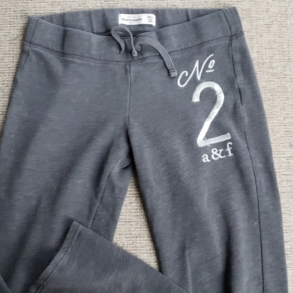 Abercrombie tee and sweatpants. - Picture 3 of 3
